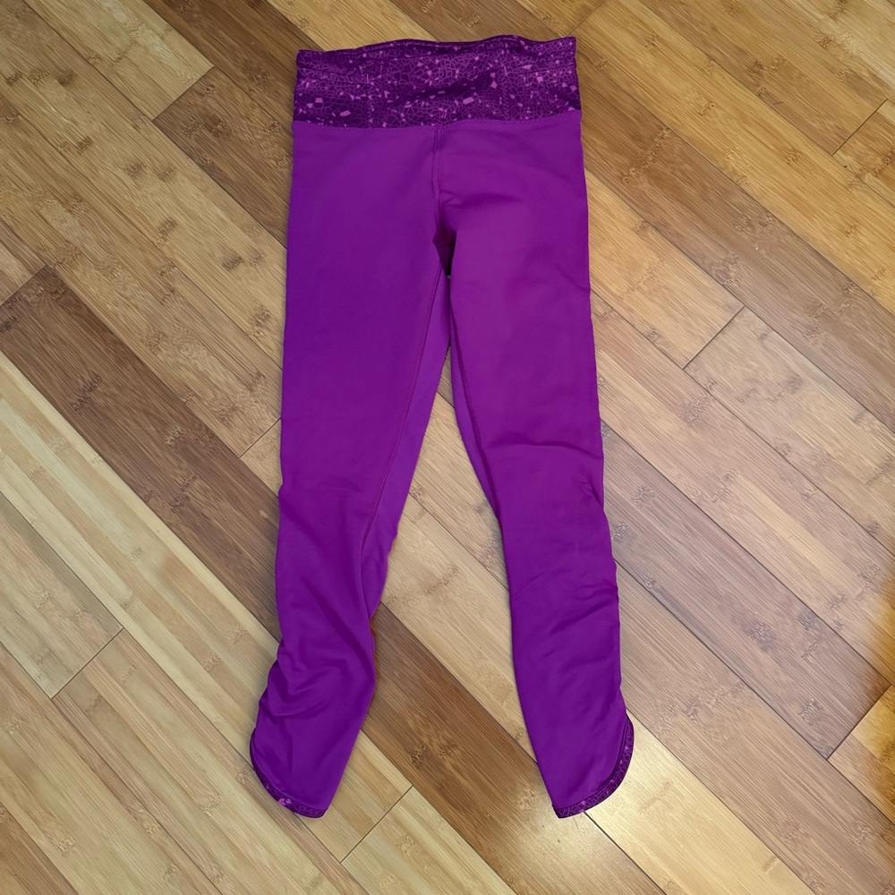 Lululemon leggings size 4